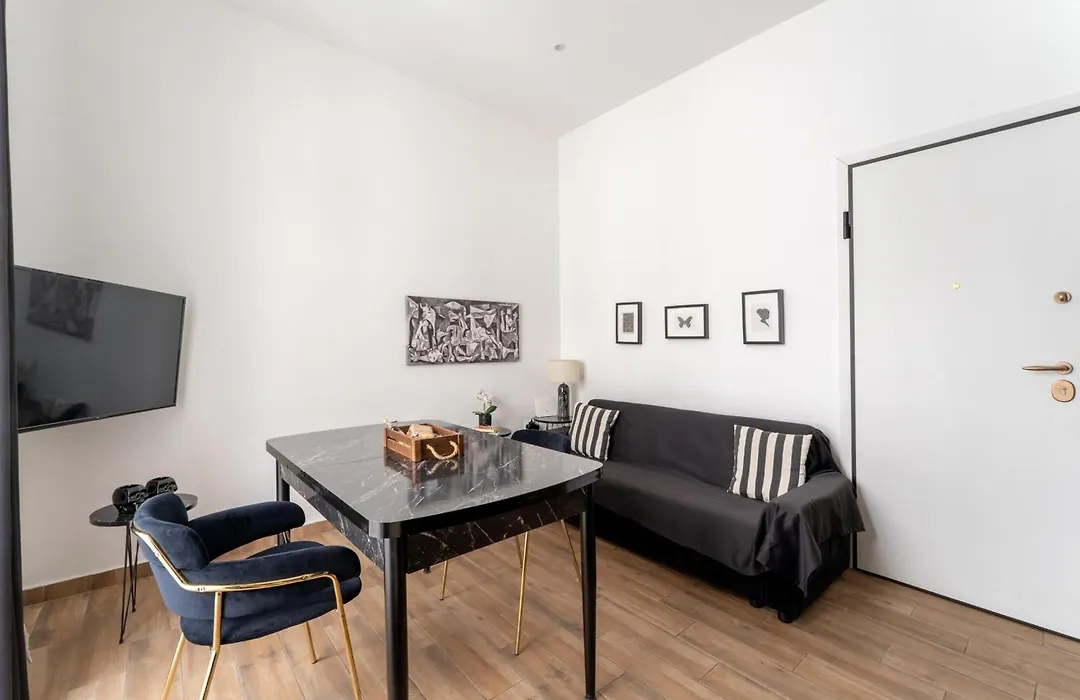 Neo Luxury Suite-1